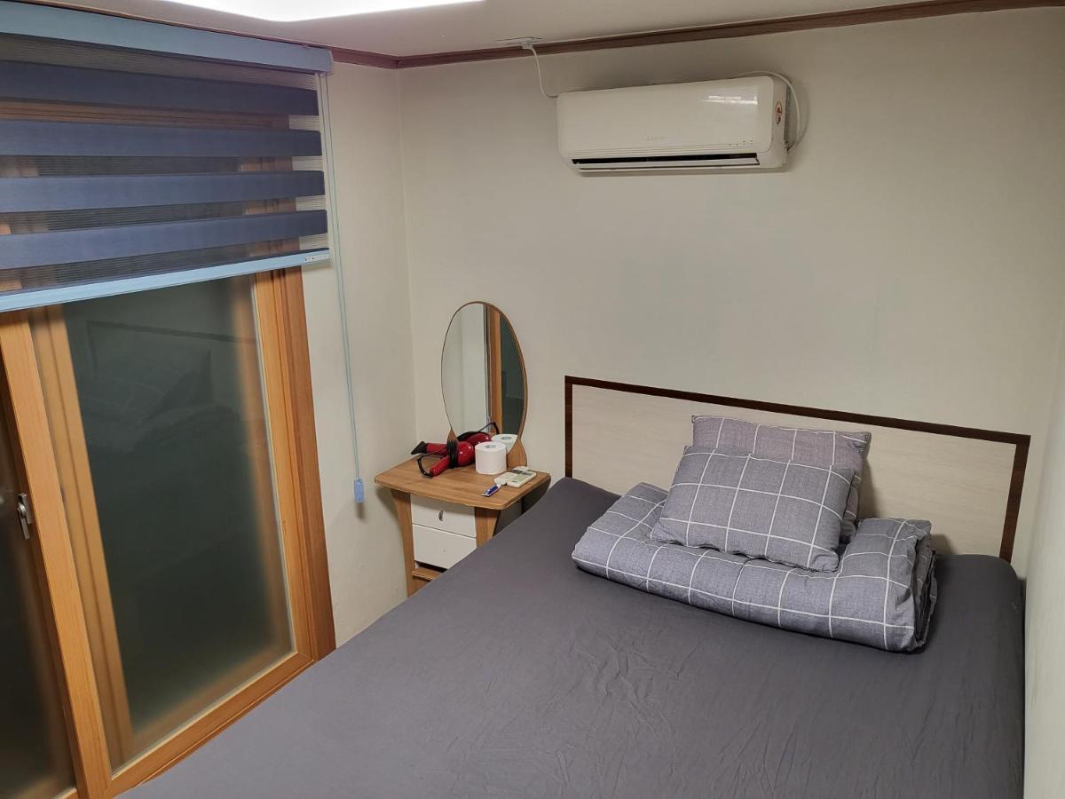 Able Guesthouse Hongdae 2 Seoul Exterior photo